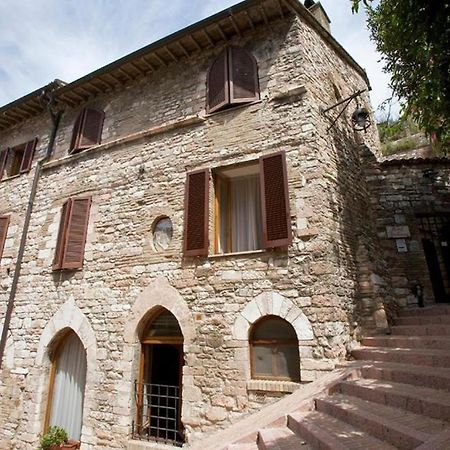 Hotel La Fortezza Assisi Bagian luar foto
