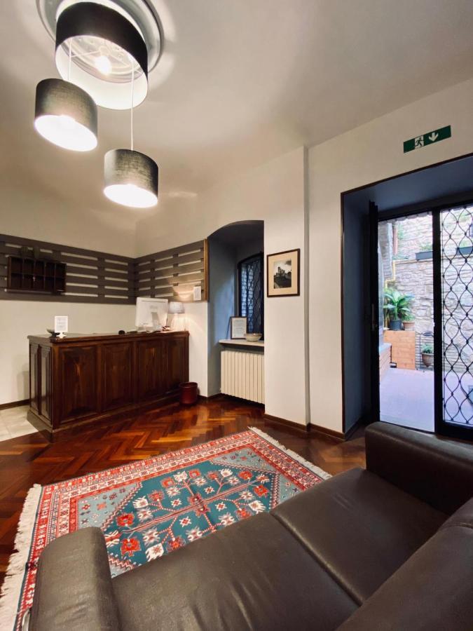 Hotel La Fortezza Assisi Bagian luar foto