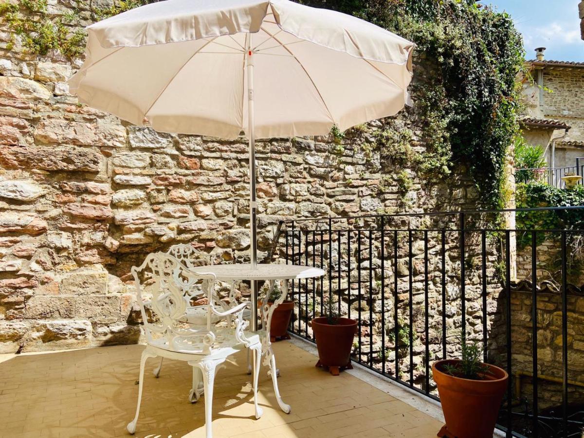 Hotel La Fortezza Assisi Bagian luar foto