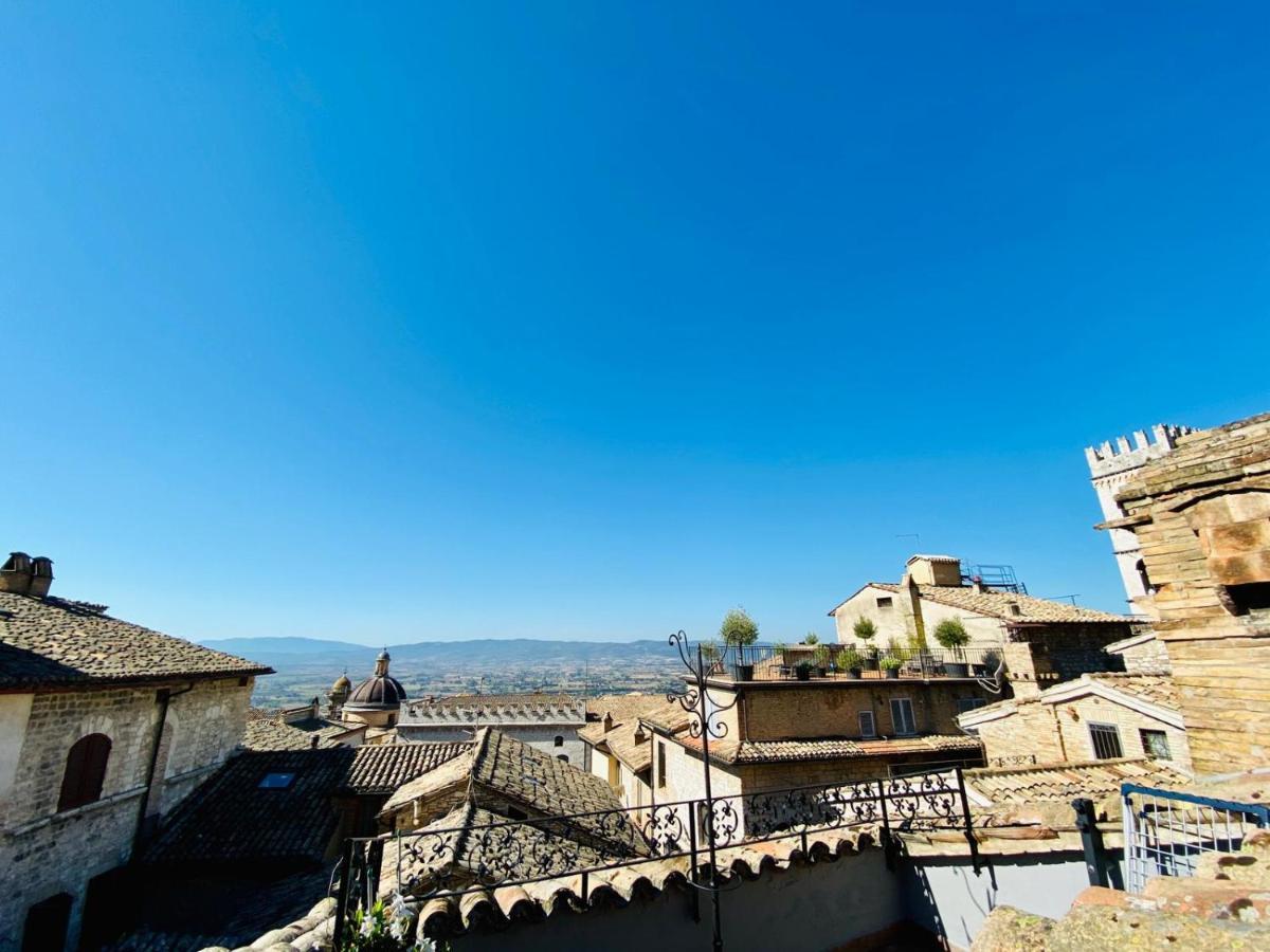 Hotel La Fortezza Assisi Bagian luar foto